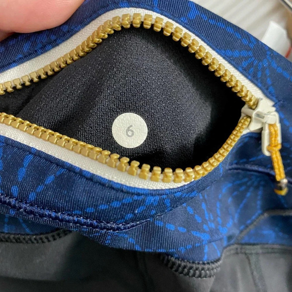 Lululemon Run: Inspire Crop‎ II *Sashiko Print - Picture 11 of 11